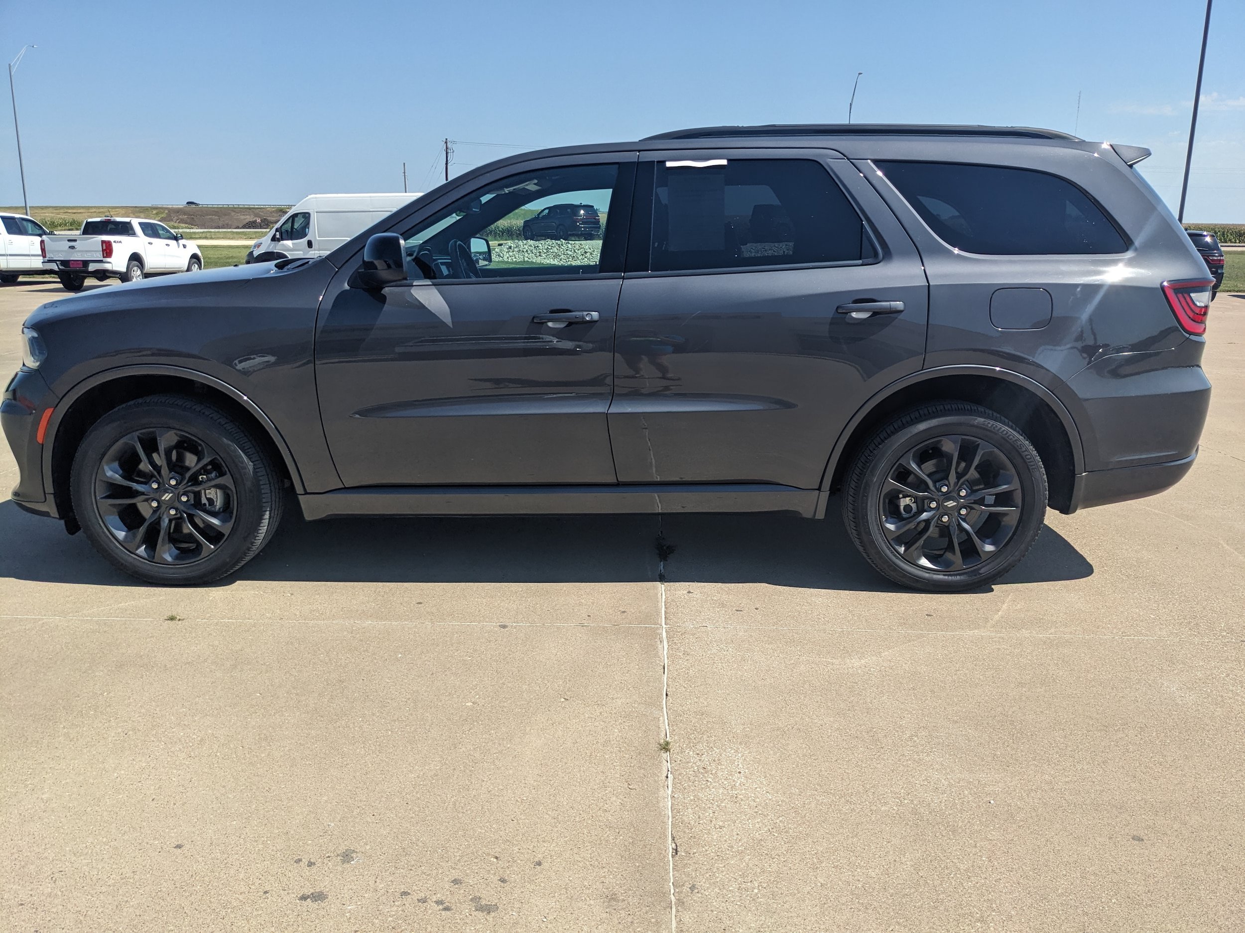 Used 2024 Dodge Durango GT w/ Blacktop Package AWD/4WD image 5