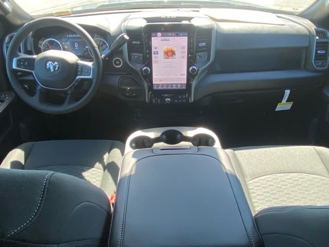 New 2025 RAM 2500 Tradesman image 32