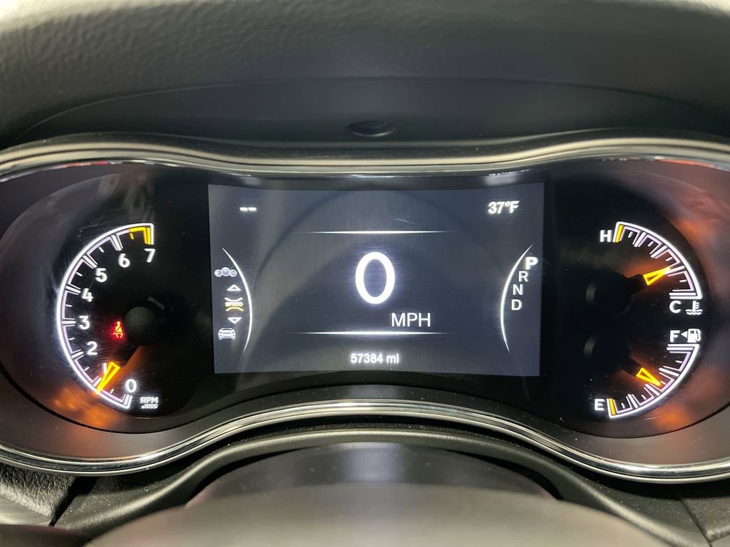 Used 2021 Jeep Grand Cherokee Laredo image 12