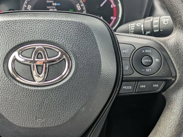 Used 2023 Toyota RAV4 XLE image 18