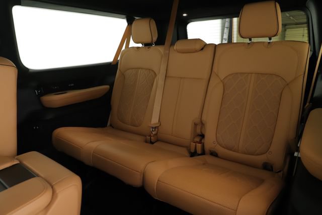 Used 2025 Jeep Grand Wagoneer L Series III w/ Quick Order Packagew 28T AWD/4WD image 31