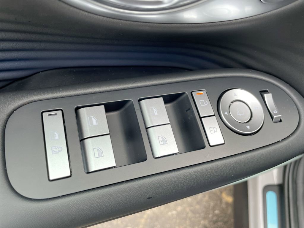 New 2026 Hyundai Ioniq 9 Limited image 38