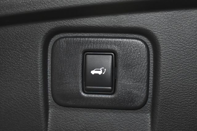 Used 2024 Nissan Murano SV image 37