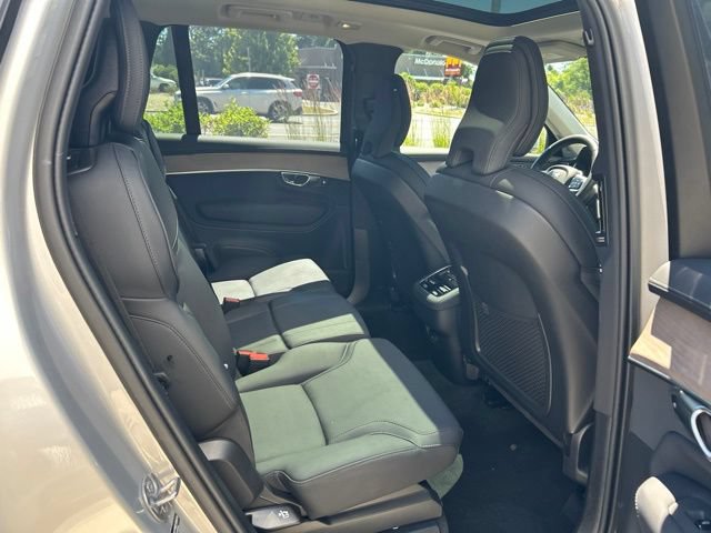 Certified 2025 Volvo XC90 B5 Plus AWD/4WD image 13