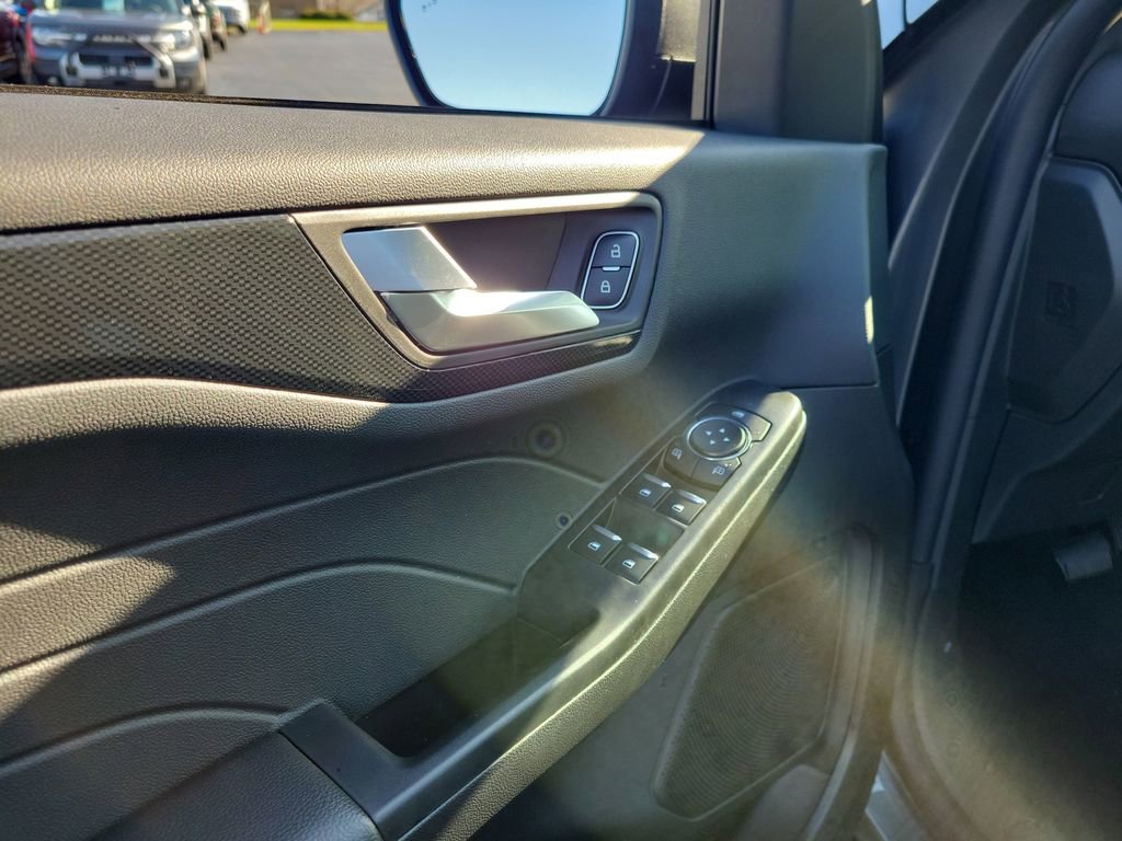 New 2026 Ford Escape ST-Line w/ Tech Pack #1 image 19