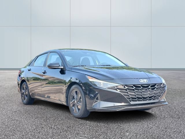 Used 2023 Hyundai Elantra SEL FWD image 3