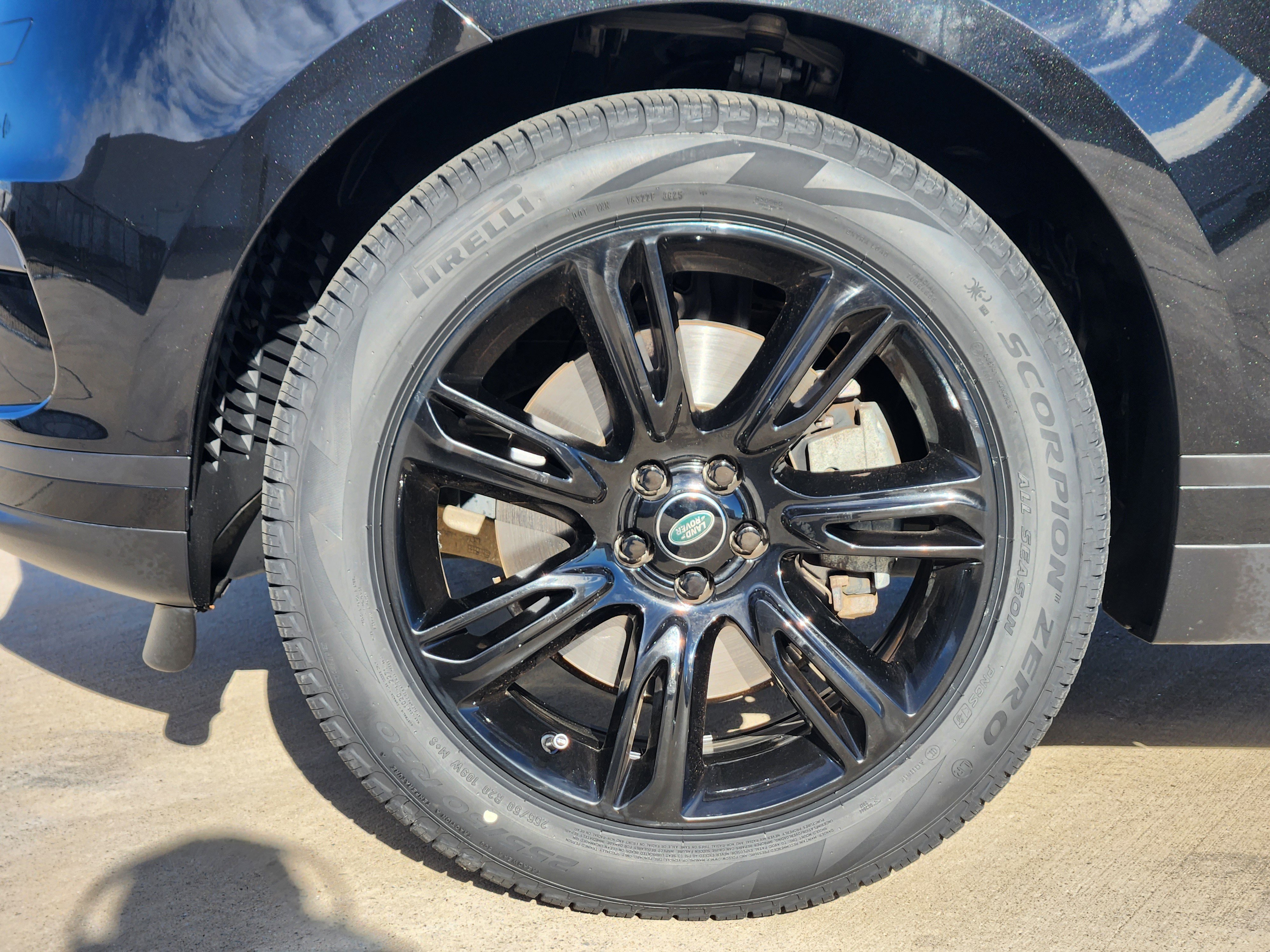 Certified 2023 Land Rover Range Rover Velar S image 11