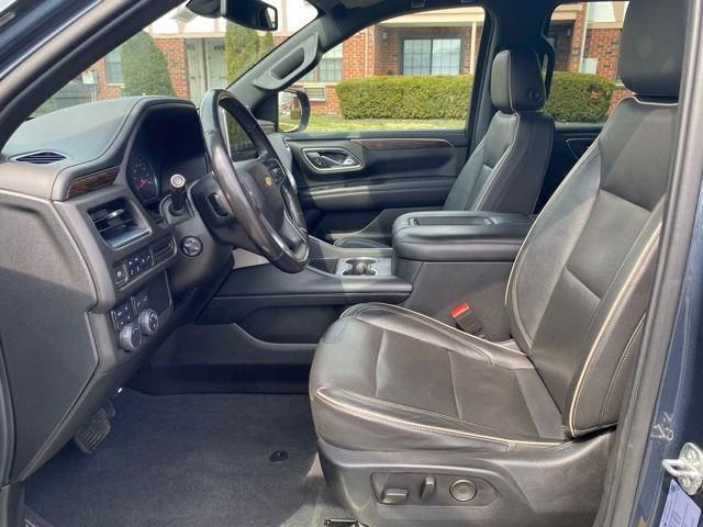 Used 2021 Chevrolet Suburban Premier image 16