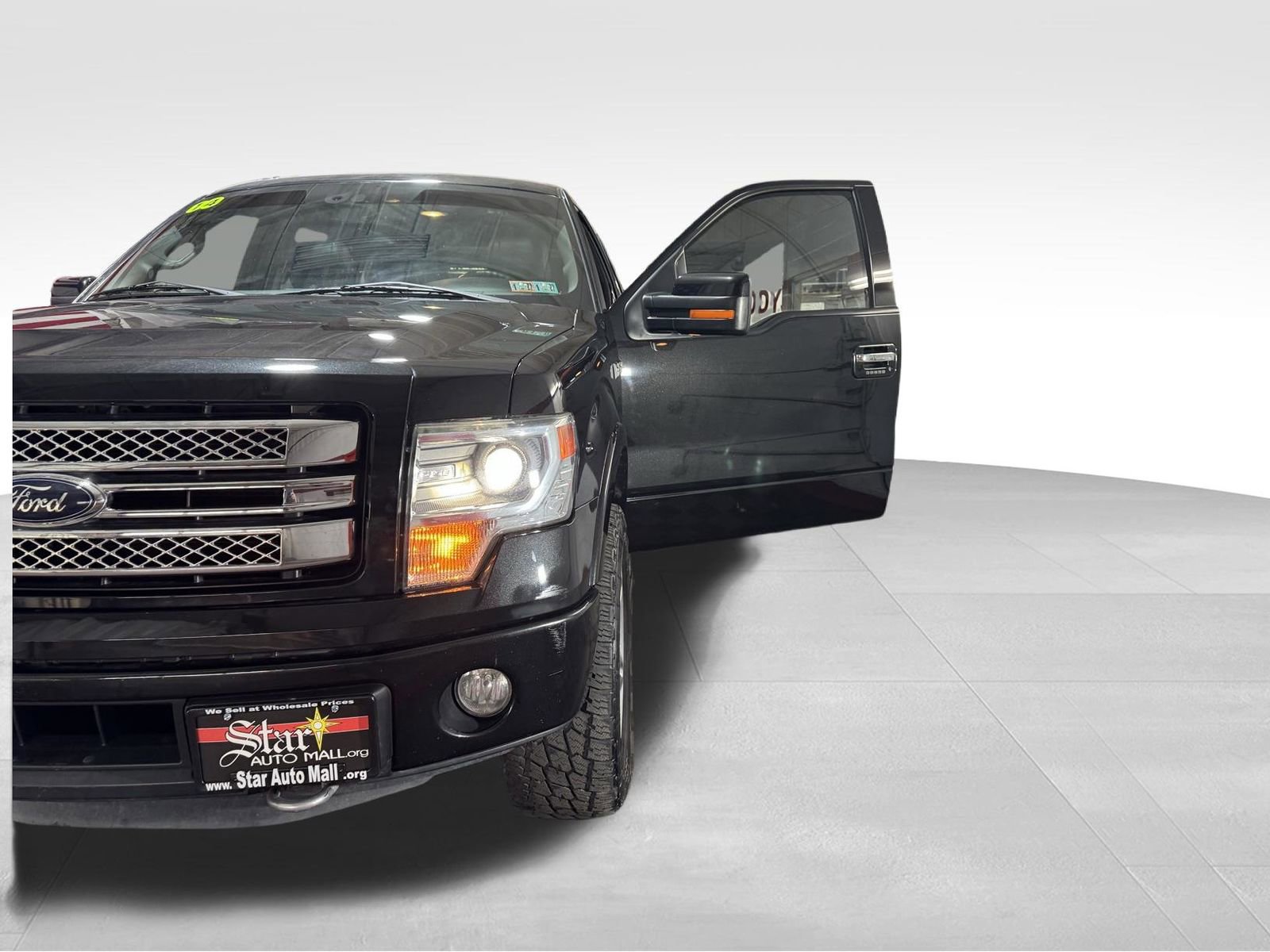 Used 2014 Ford F150 Limited image 24
