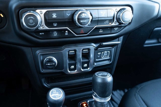 Used 2023 Jeep Wrangler Sport S image 16