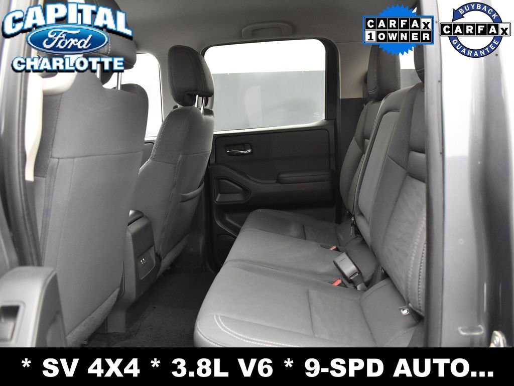 Used 2024 Nissan Frontier SV image 10