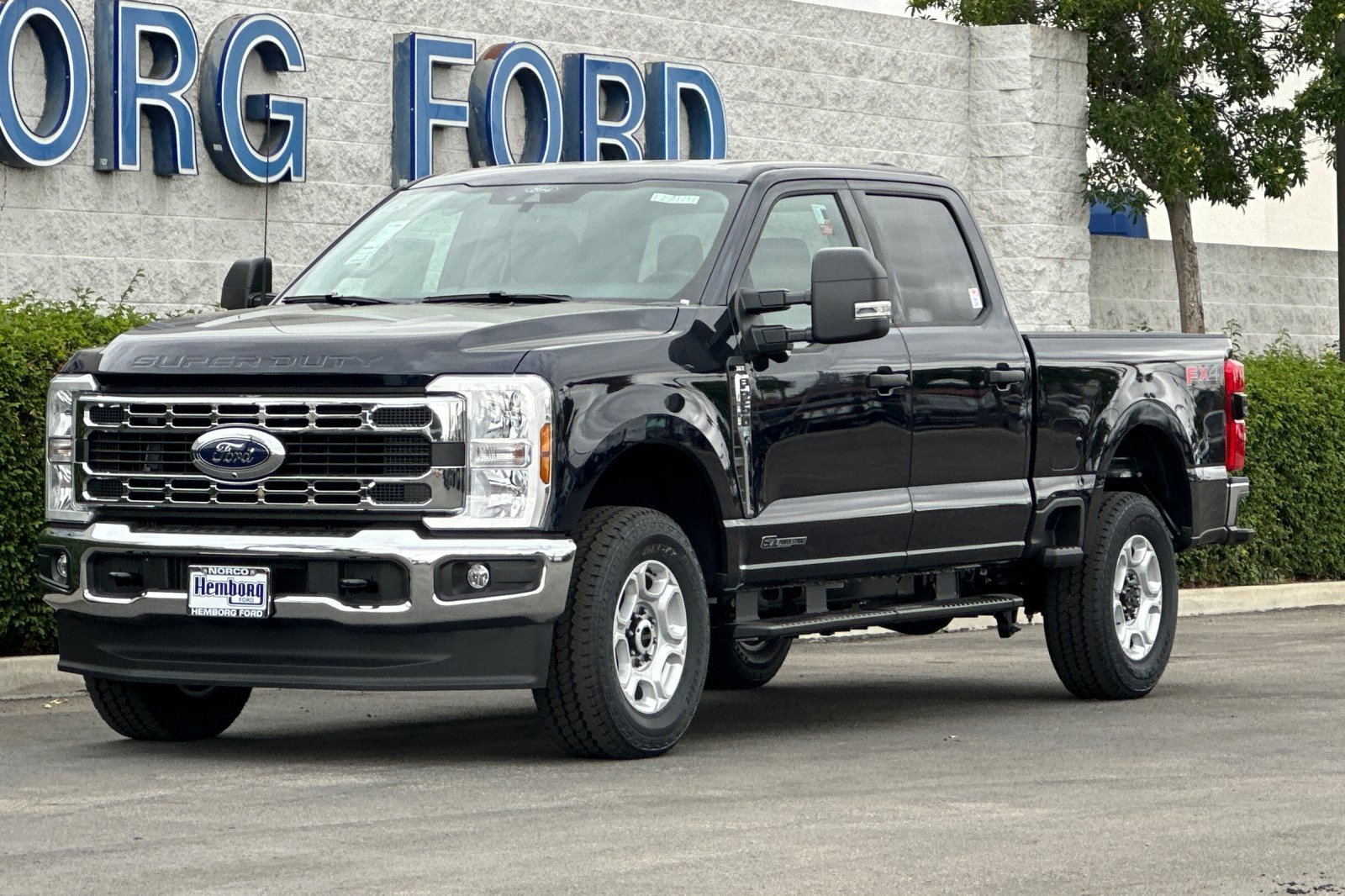 New 2025 Ford F250 XLT w/ 360-Degree Camera Package image 8