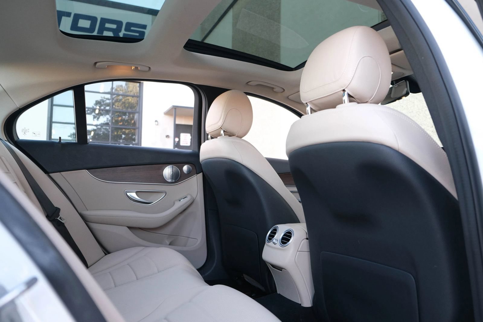 Used 2021 Mercedes-Benz C 300 4MATIC Sedan w/ Premium Package image 29