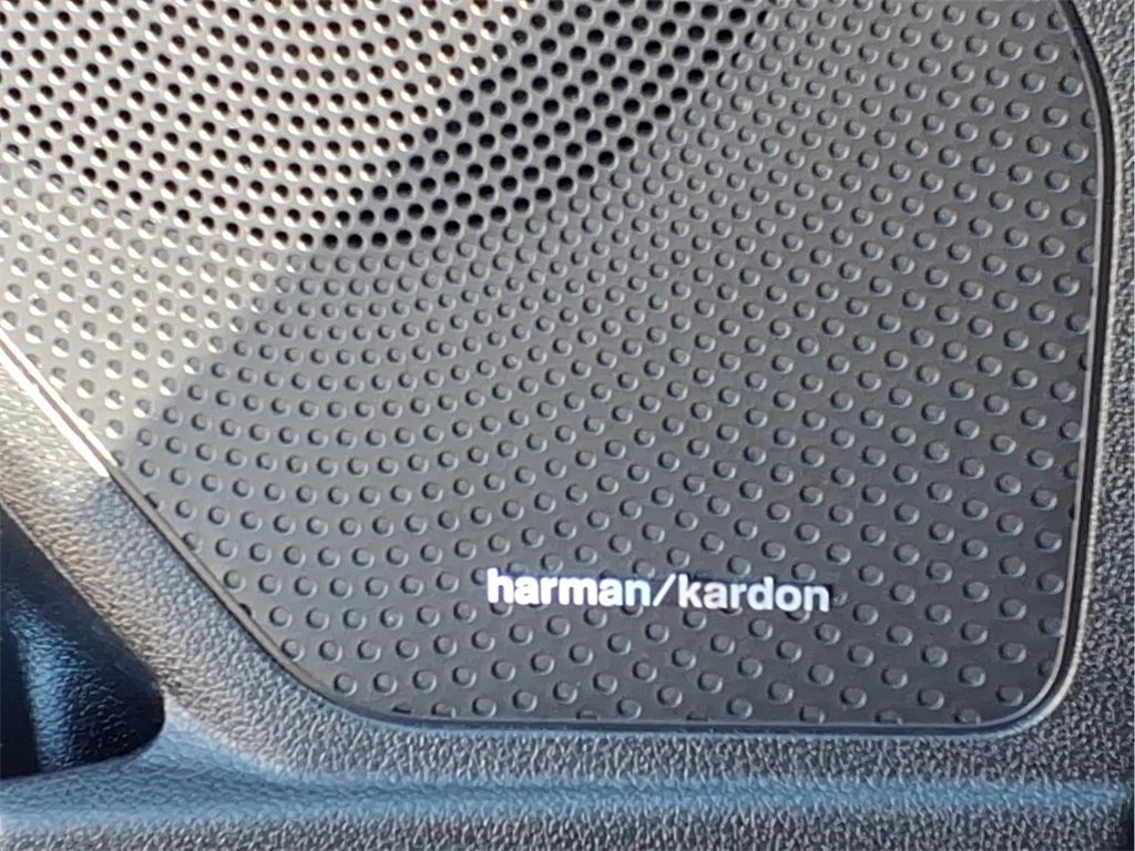 Used 2019 Kia Niro EX Premium image 14