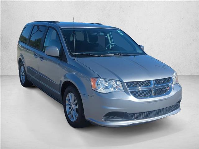 Used 2016 Dodge Grand Caravan SXT FWD image 3