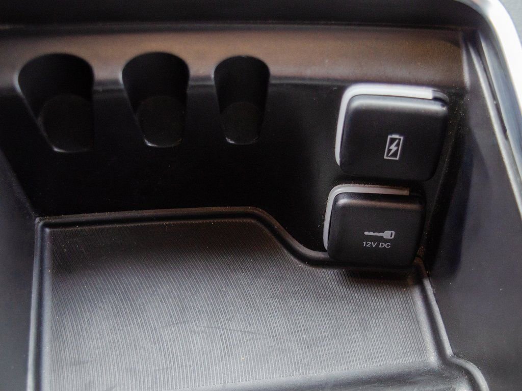 Used 2023 Chrysler Pacifica Limited image 22