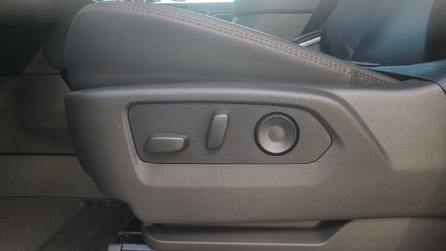 New 2026 GMC Sierra 2500 AT4 w/ AT4 Premium Plus Package AWD/4WD image 12
