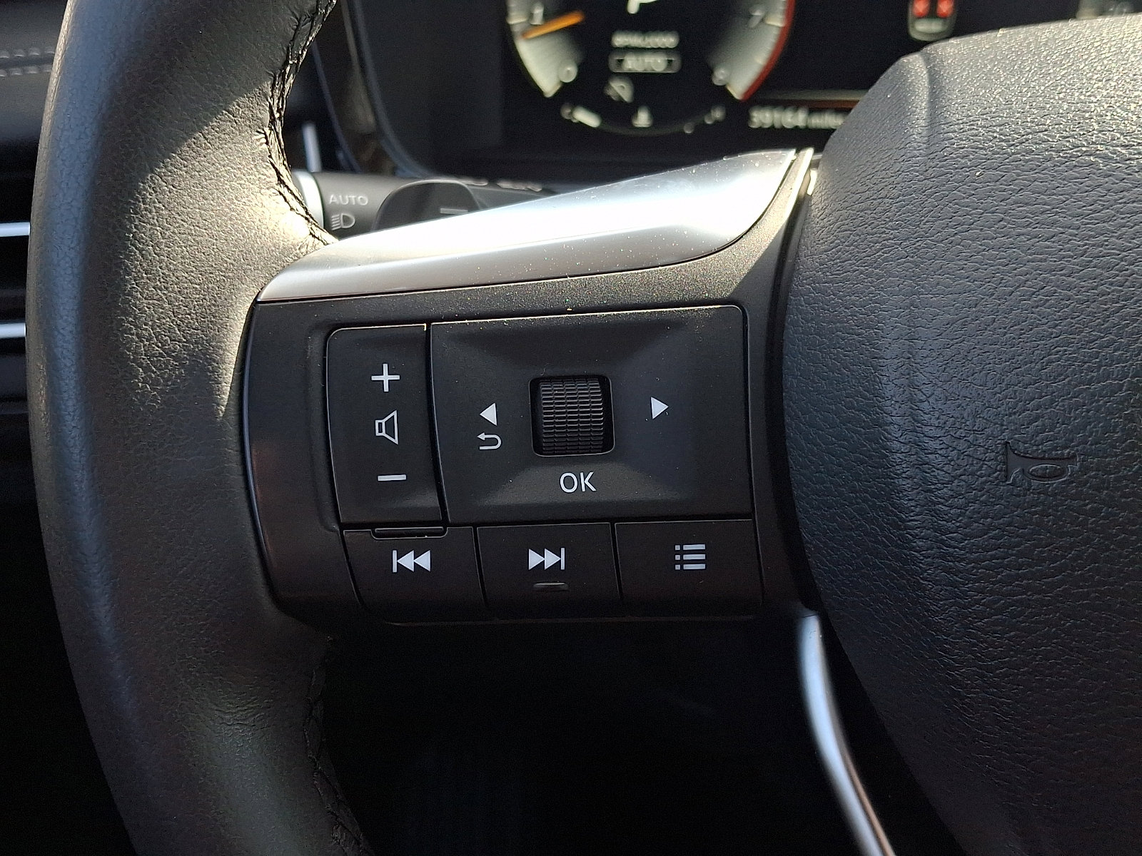 Certified 2023 INFINITI QX60 Luxe w/ Cargo Package image 21