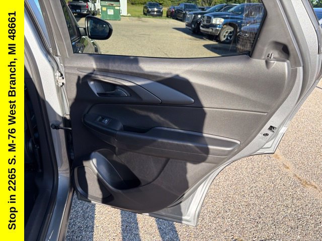 Used 2023 Chevrolet TrailBlazer LT w/ Convenience Package AWD/4WD image 19