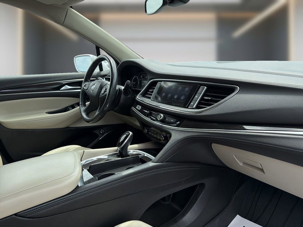 Used 2020 Buick Enclave Premium w/ Sun and Sites Package FWD image 14