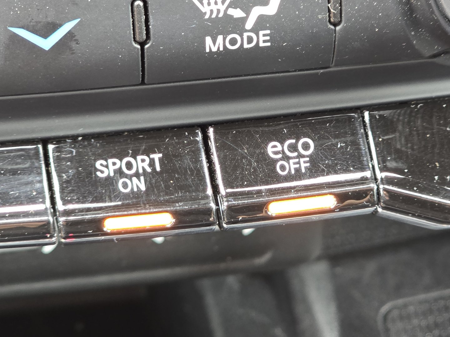 Used 2024 Dodge Durango R/T AWD/4WD image 17