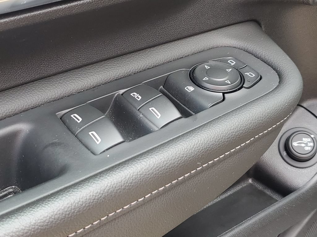 Certified 2024 GMC Terrain SLT w/ LPO, Floor Liner Package FWD image 29