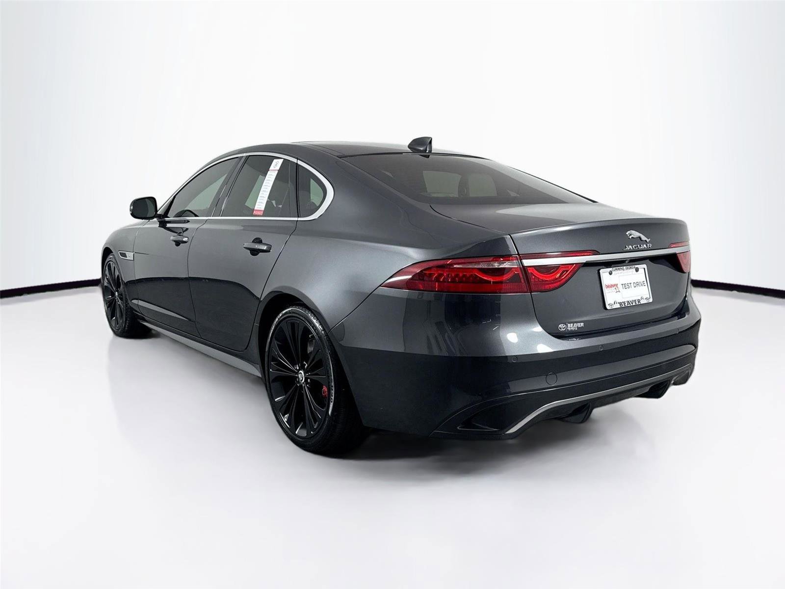 Used 2024 Jaguar XF R-Dynamic SE image 2