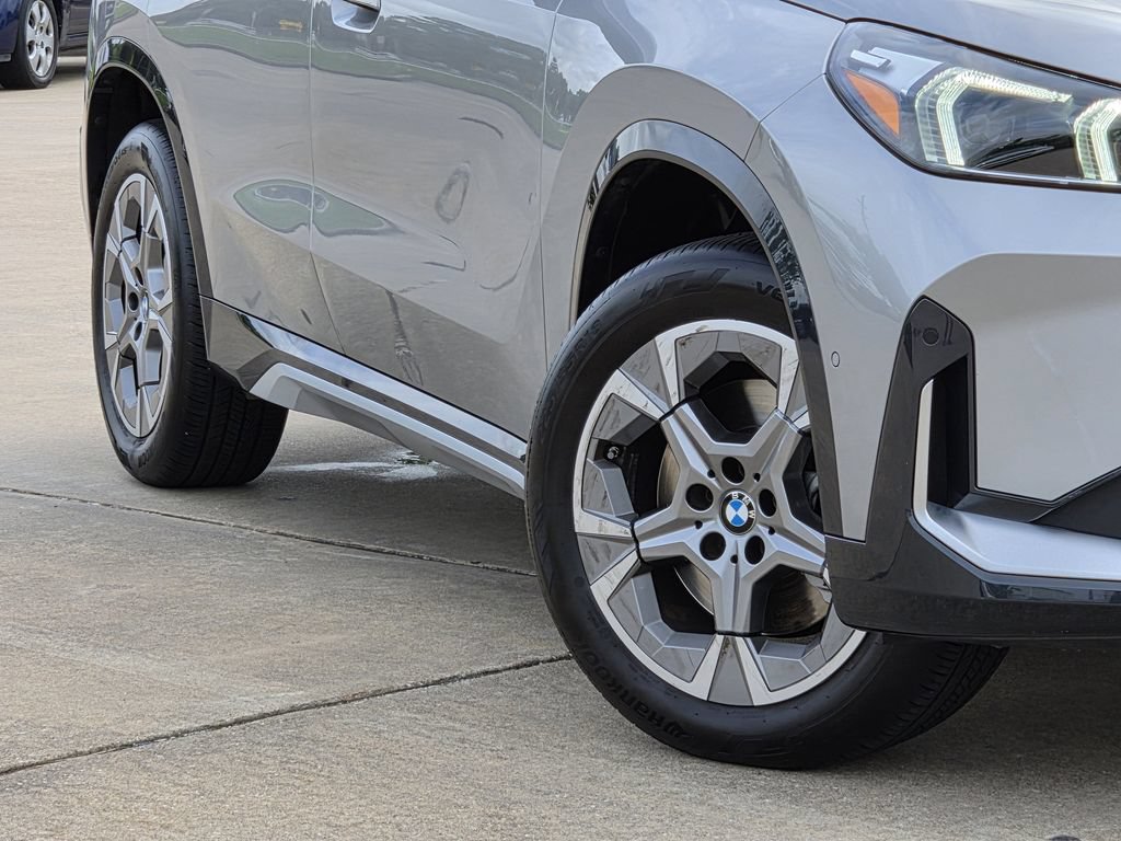 Used 2025 BMW X1 xDrive28i AWD/4WD image 11