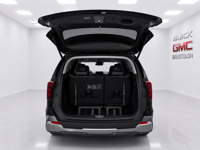 Used 2026 Kia Carnival SX w/ SX Dark Edition Package FWD image 12