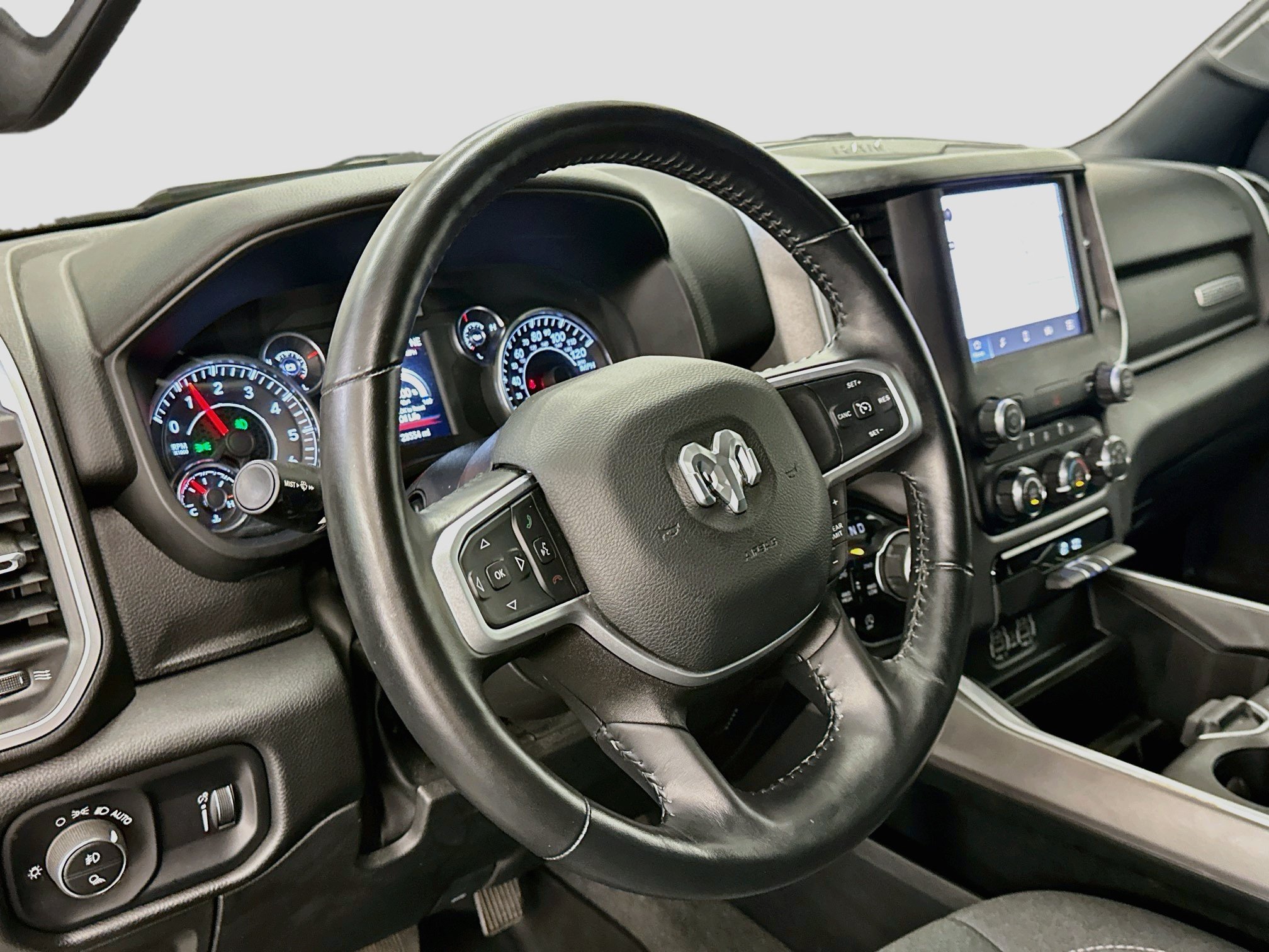 Used 2023 RAM 1500 Big Horn AWD/4WD image 18