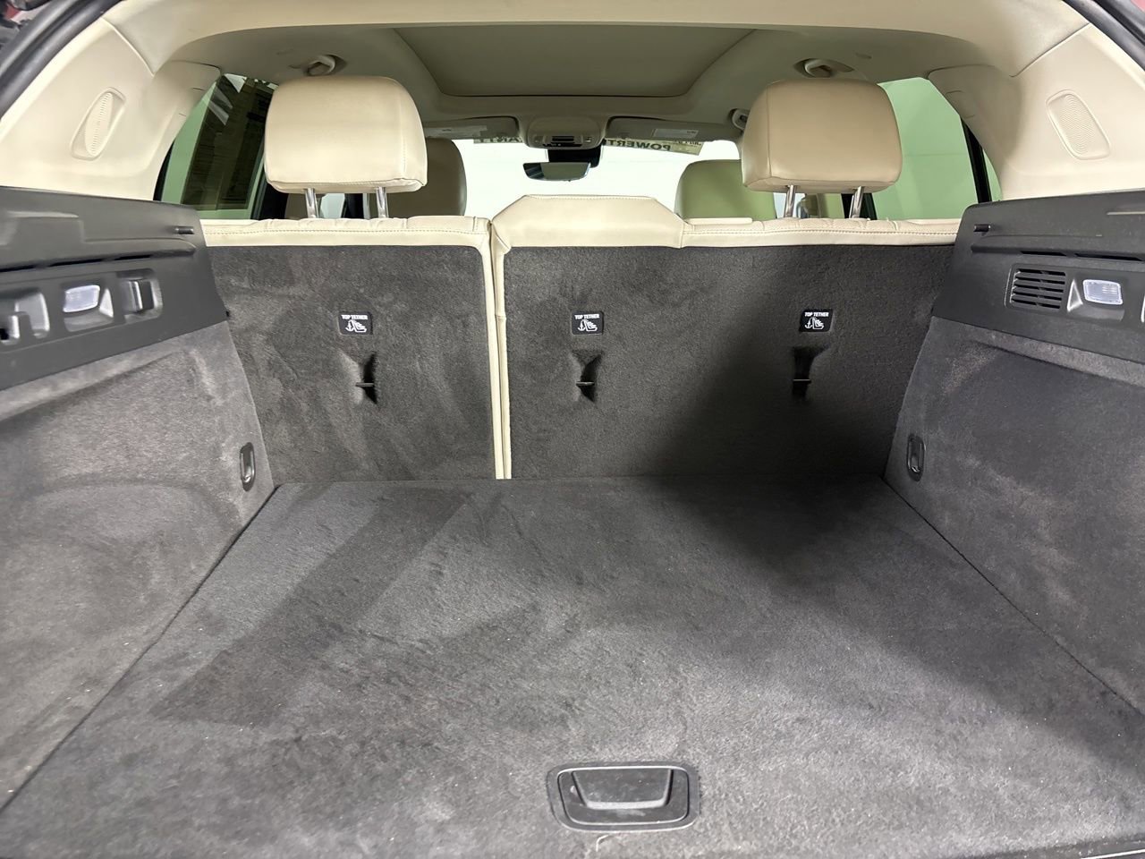 Used 2023 Buick Envision Avenir image 24