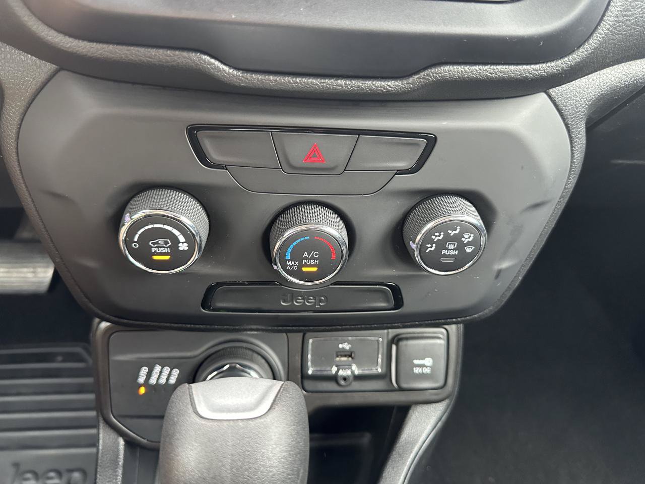Used 2019 Jeep Renegade Sport AWD/4WD image 57