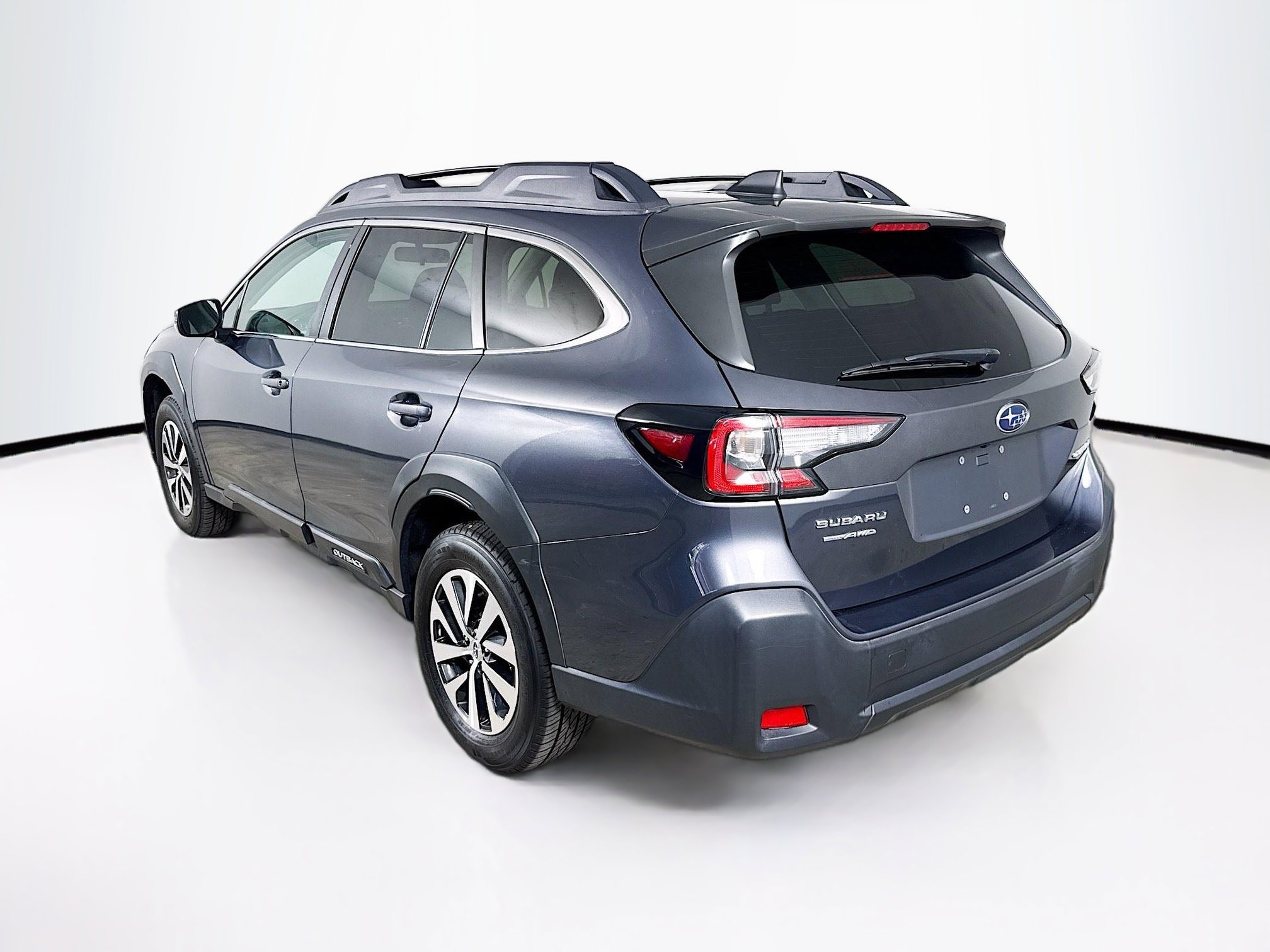 Used 2024 Subaru Outback Premium AWD/4WD image 29