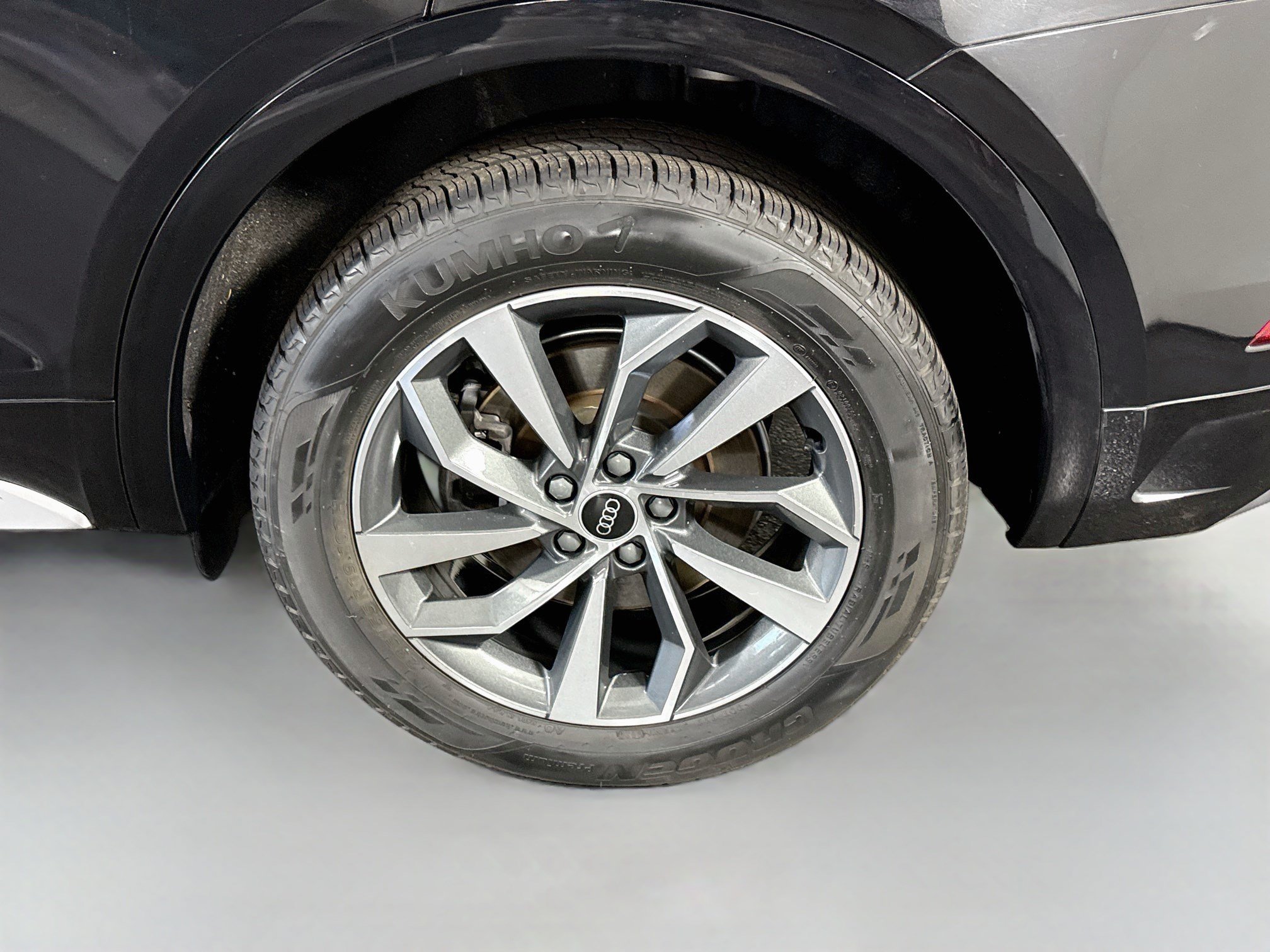 Used 2021 Audi Q5 2.0T Premium Plus w/ Premium Plus Package AWD/4WD image 37