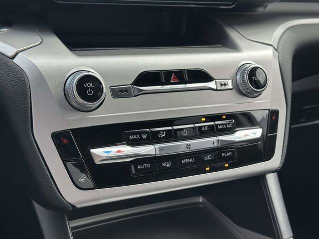 Used 2022 Ford Explorer XLT w/ Equipment Group 202A image 19