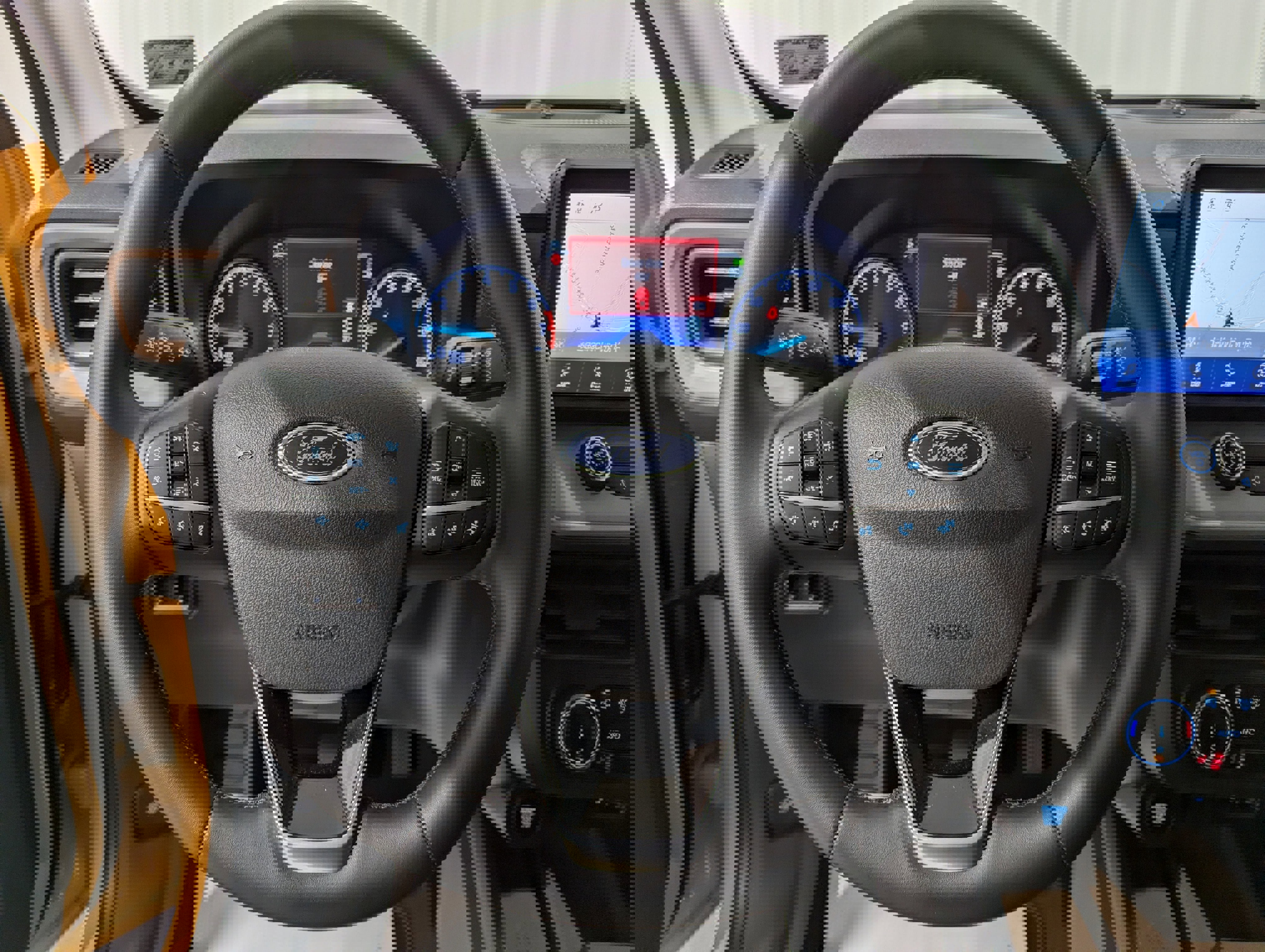 Used 2023 Ford Maverick Lariat w/ Lariat Luxury Package image 14