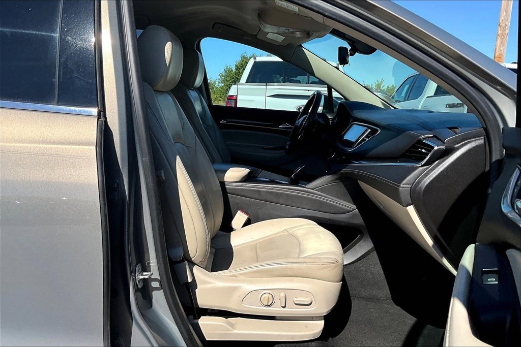 Used 2018 Buick Enclave Premium FWD image 7