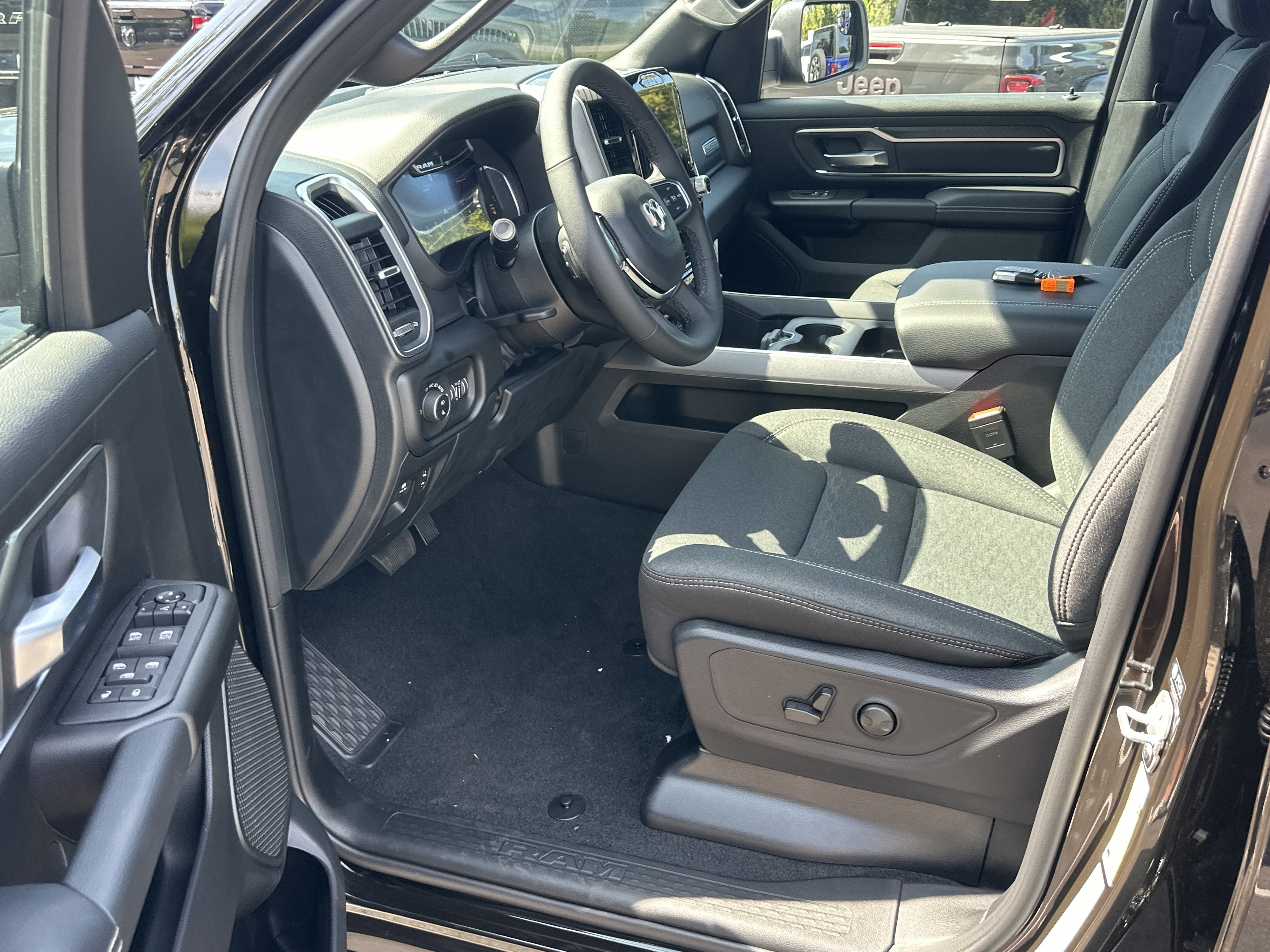New 2027 RAM 1500 Big Horn AWD/4WD image 28