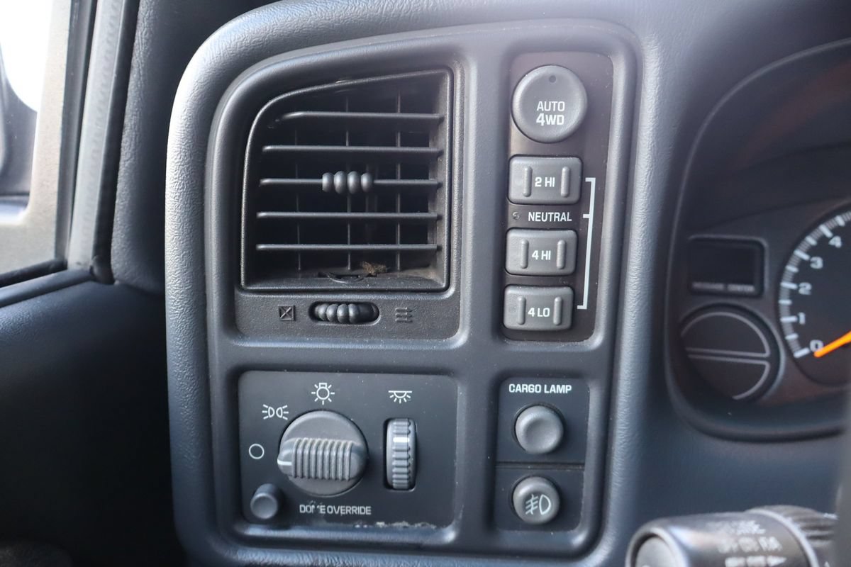Used 2001 GMC Sierra 1500 SLE w/ Convenience Plus Group AWD/4WD image 23