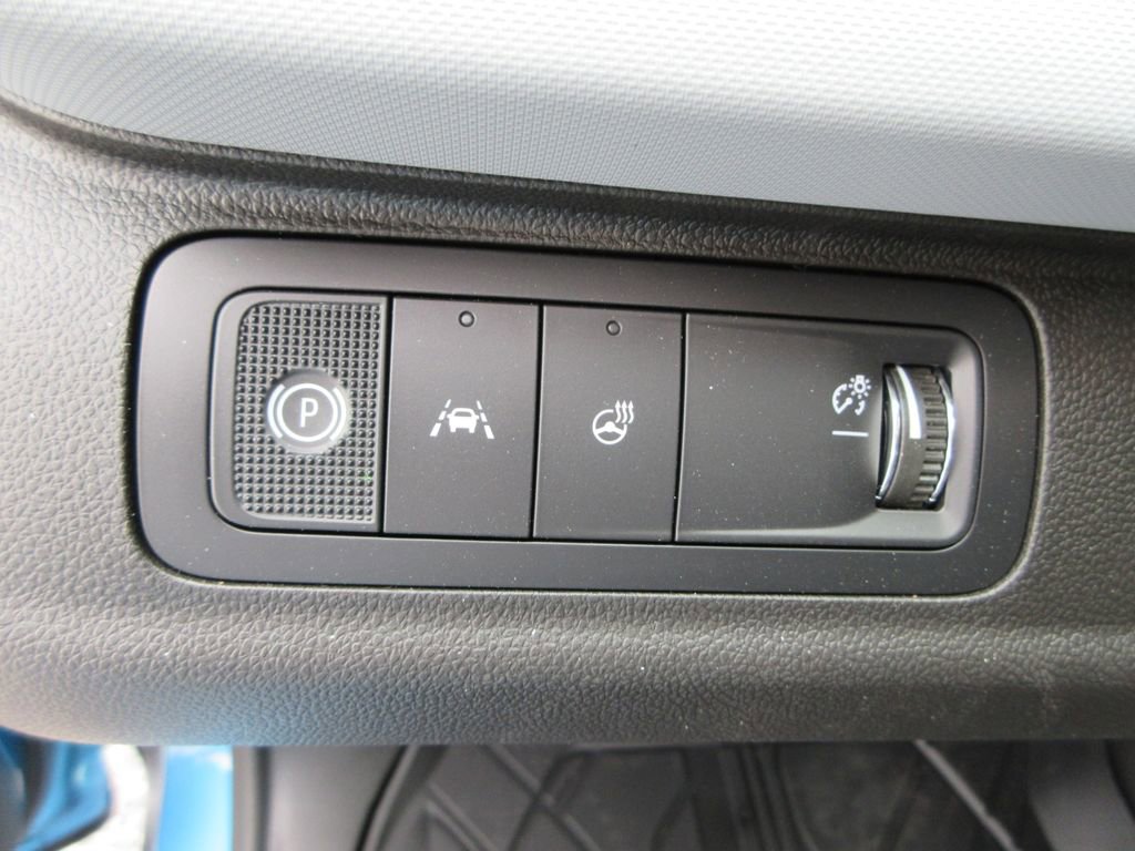 New 2027 Chevrolet Bolt RS w/ Technology Package FWD image 23