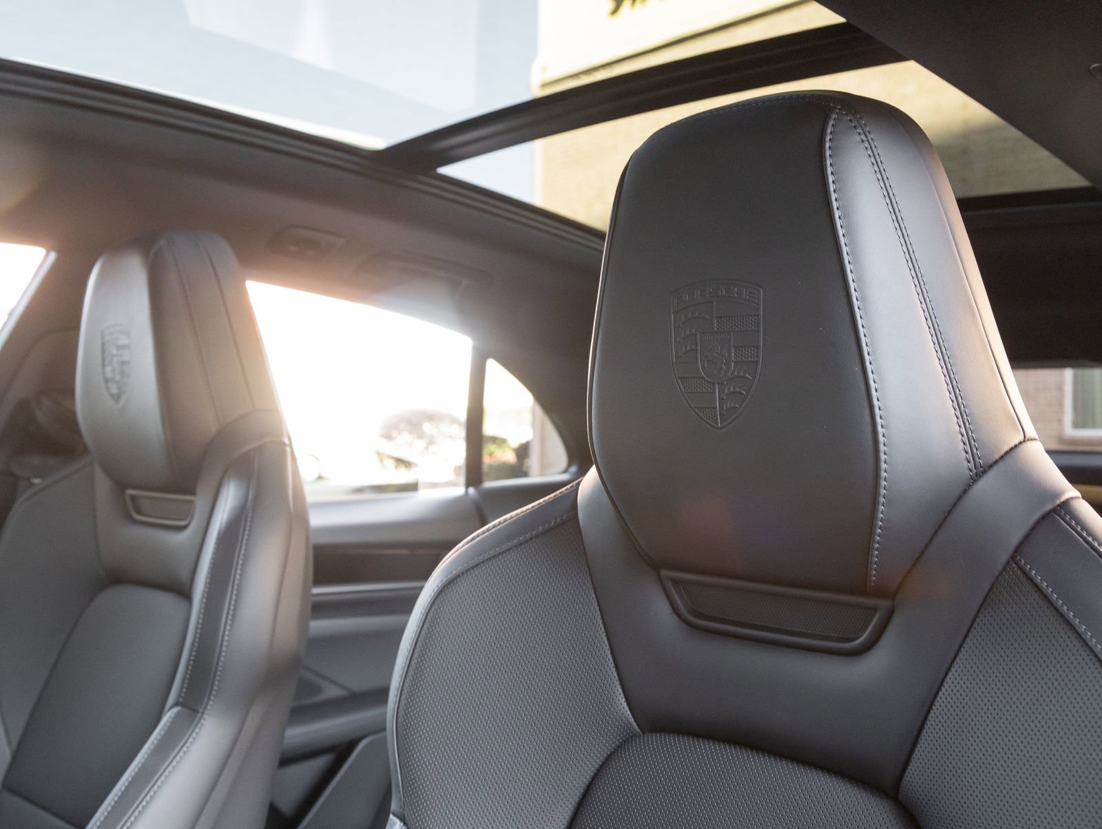 Certified 2026 Porsche Macan 4 Electric AWD/4WD image 24