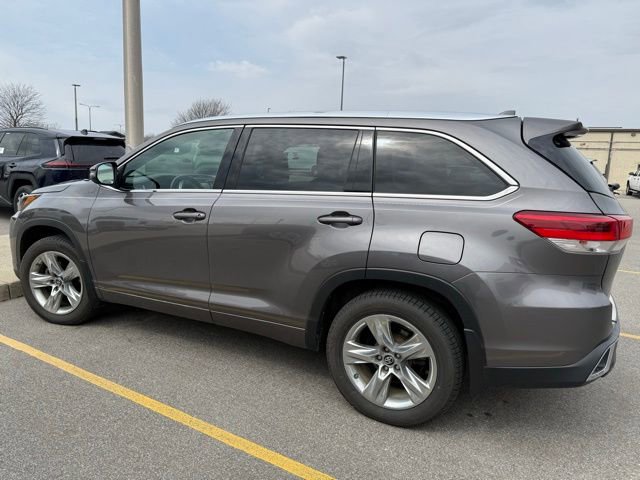 Used 2018 Toyota Highlander Limited image 6