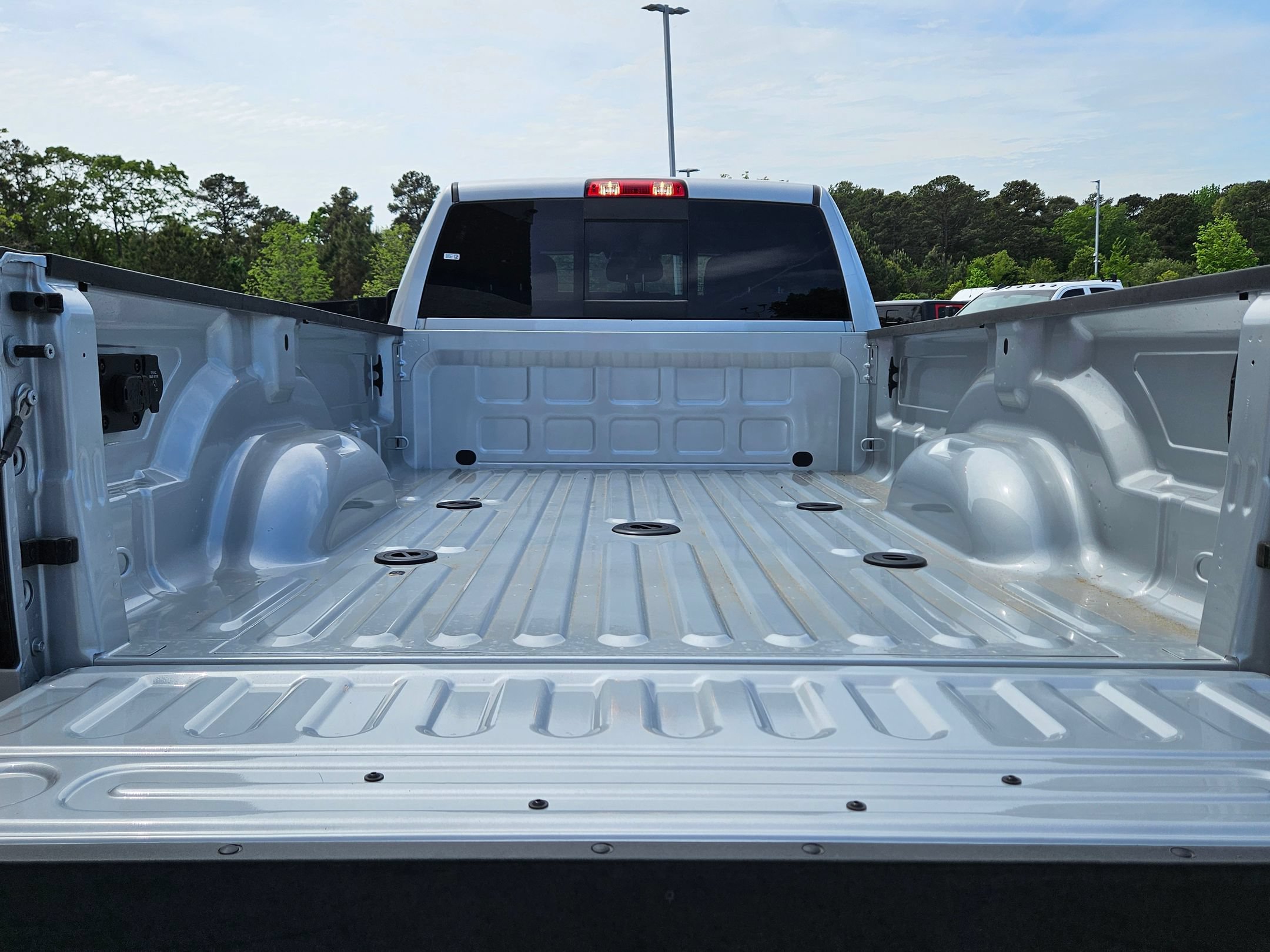 New 2026 RAM 3500 Tradesman AWD/4WD image 25