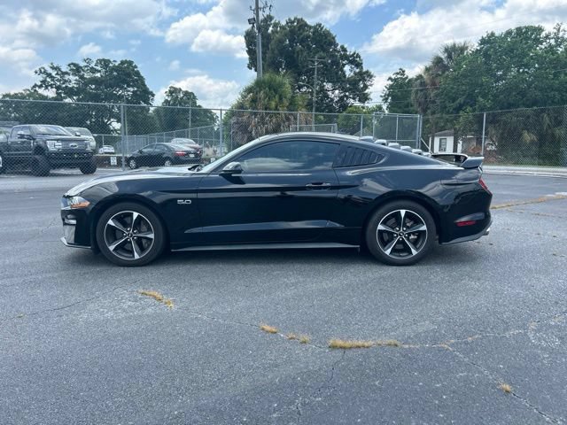Used 2022 Ford Mustang GT RWD image 2