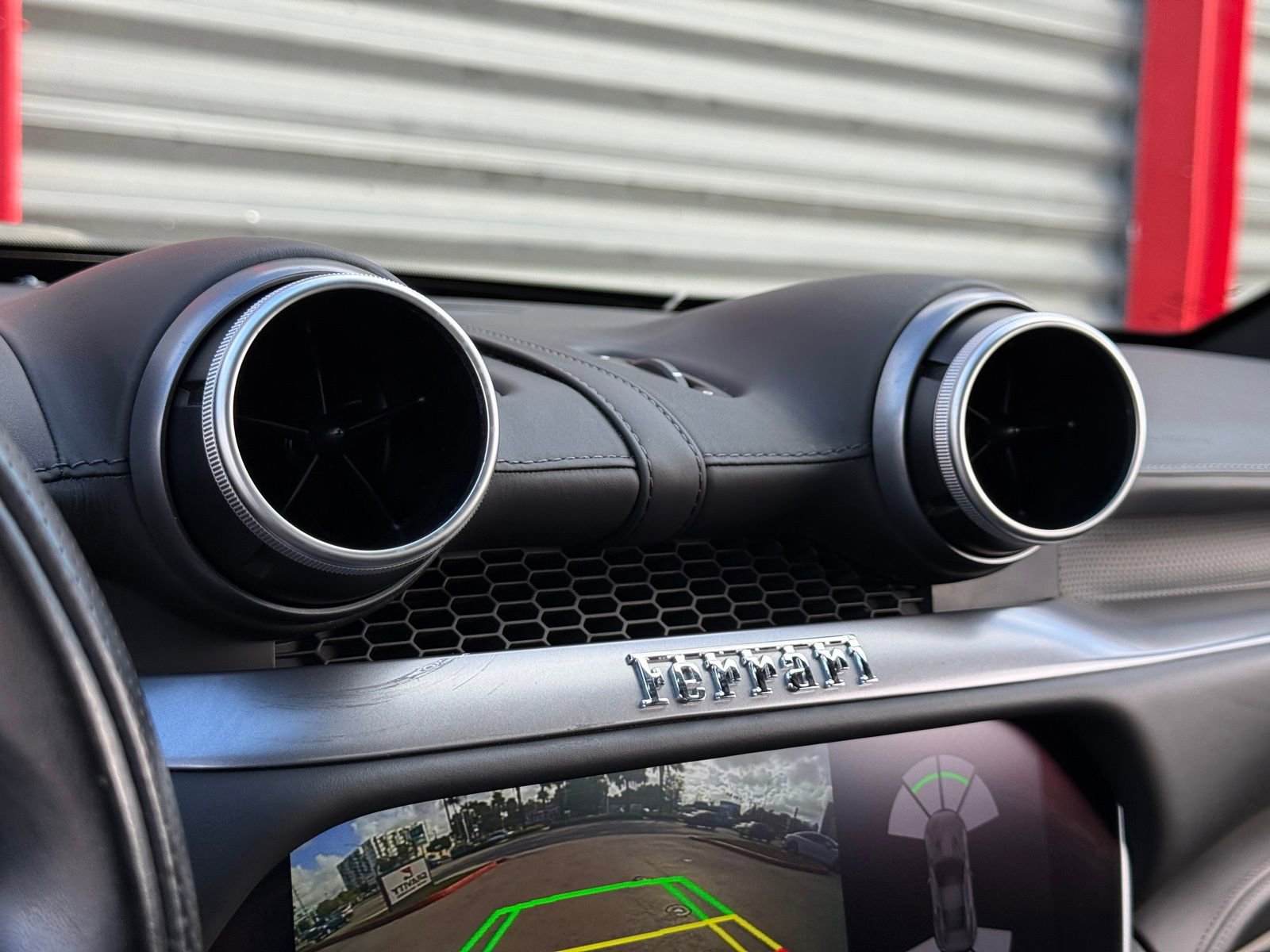 Used 2019 Ferrari Portofino image 30