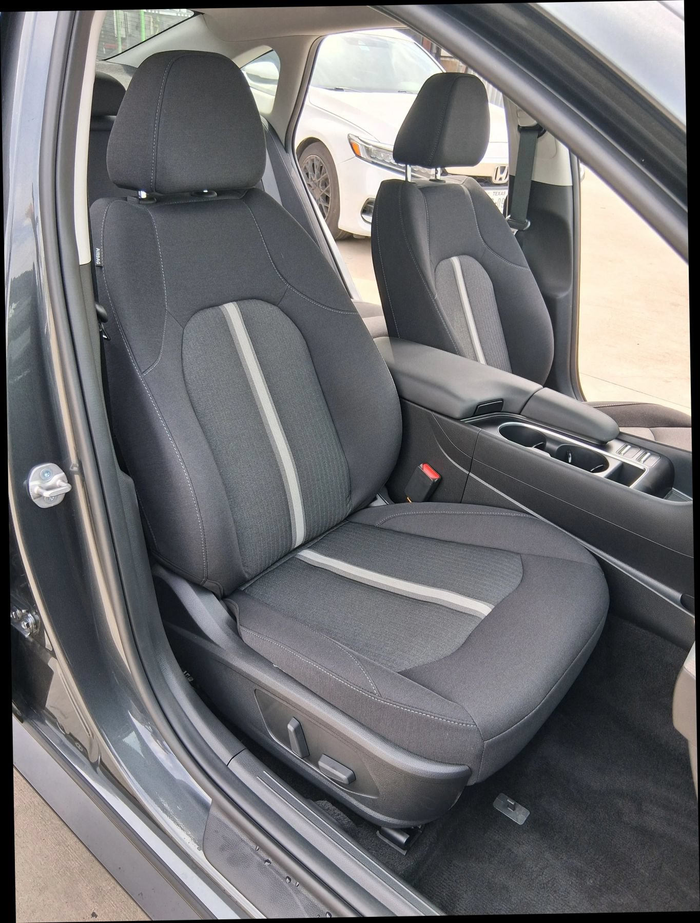 Used 2025 Hyundai Sonata SEL FWD image 37