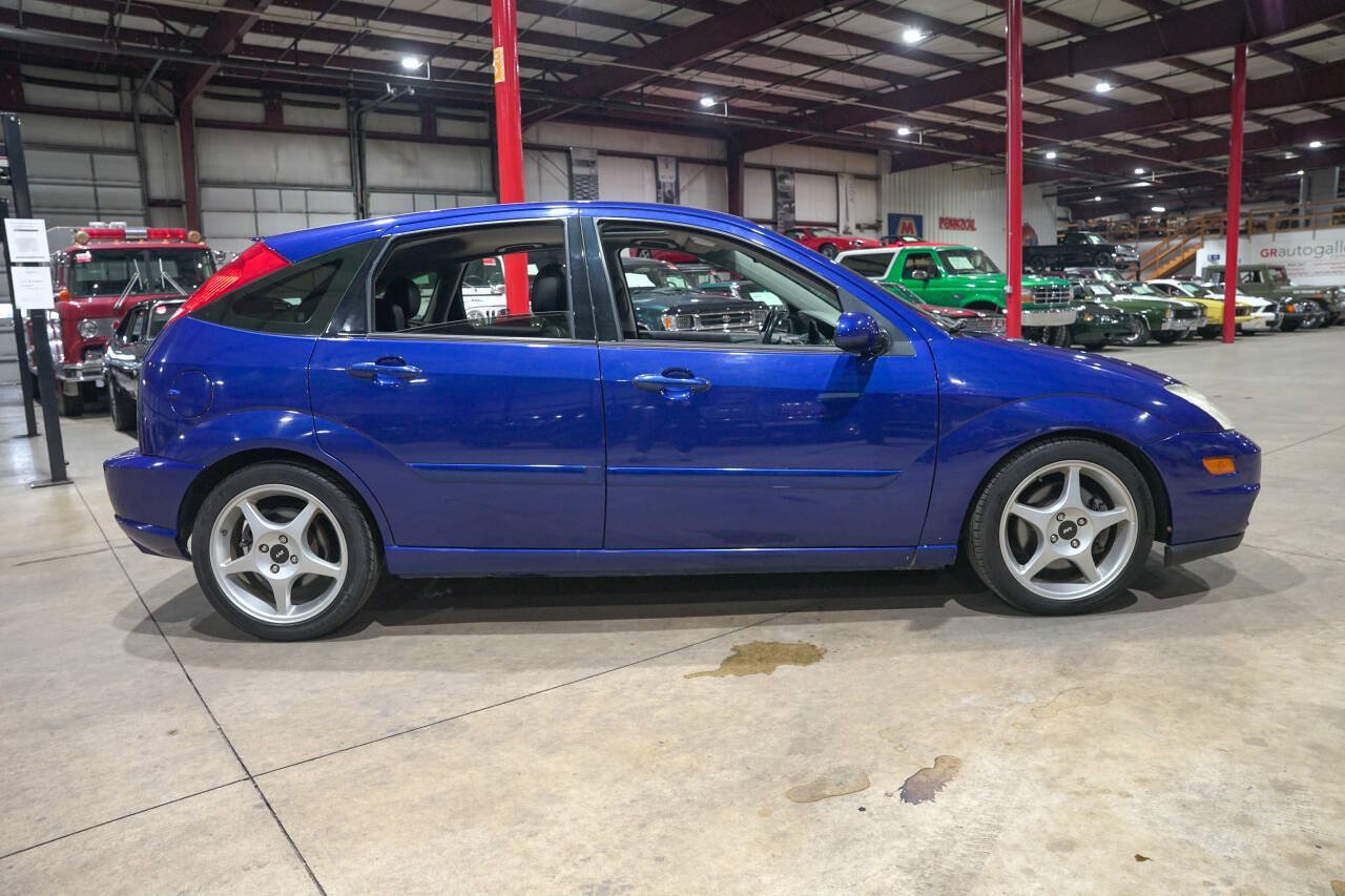 Used 2003 Ford Focus SVT FWD image 10