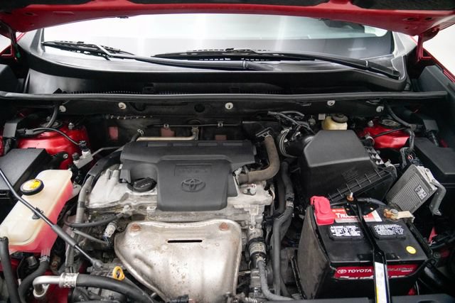 Used 2016 Toyota RAV4 LE AWD/4WD image 14