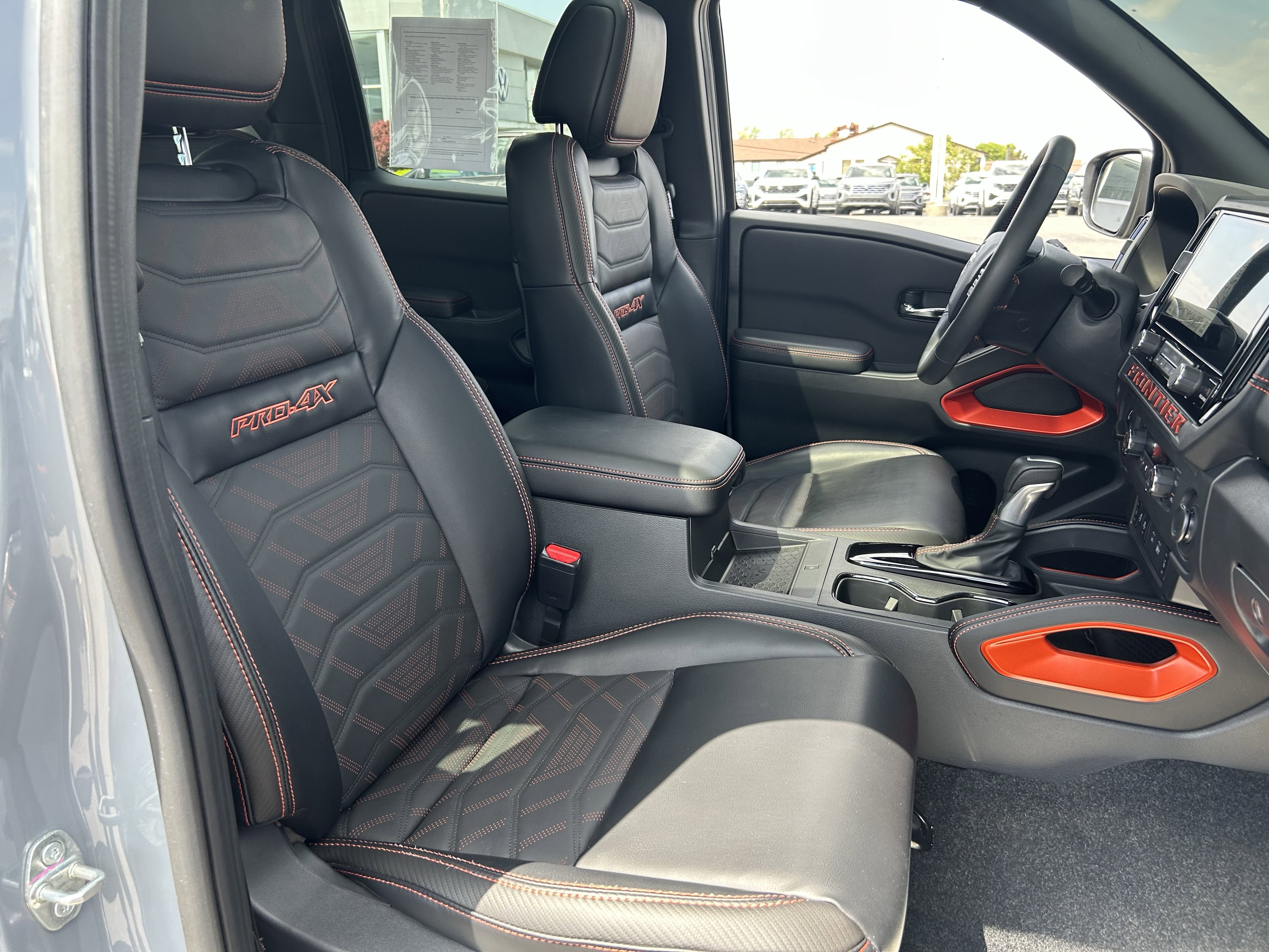 Used 2025 Nissan Frontier PRO-4X w/ Pro Premium Package AWD/4WD image 26