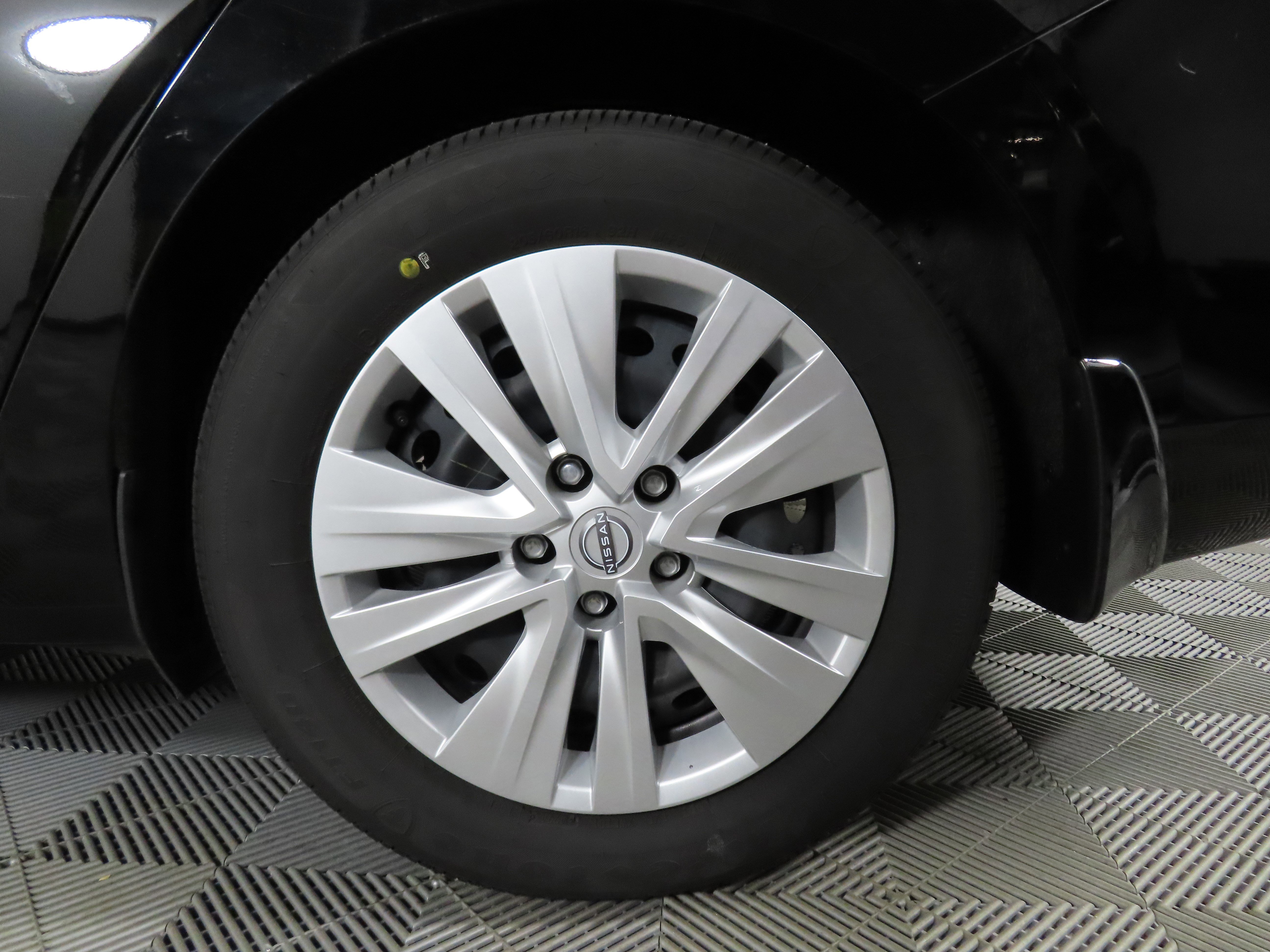 Certified 2025 Nissan Sentra S image 13